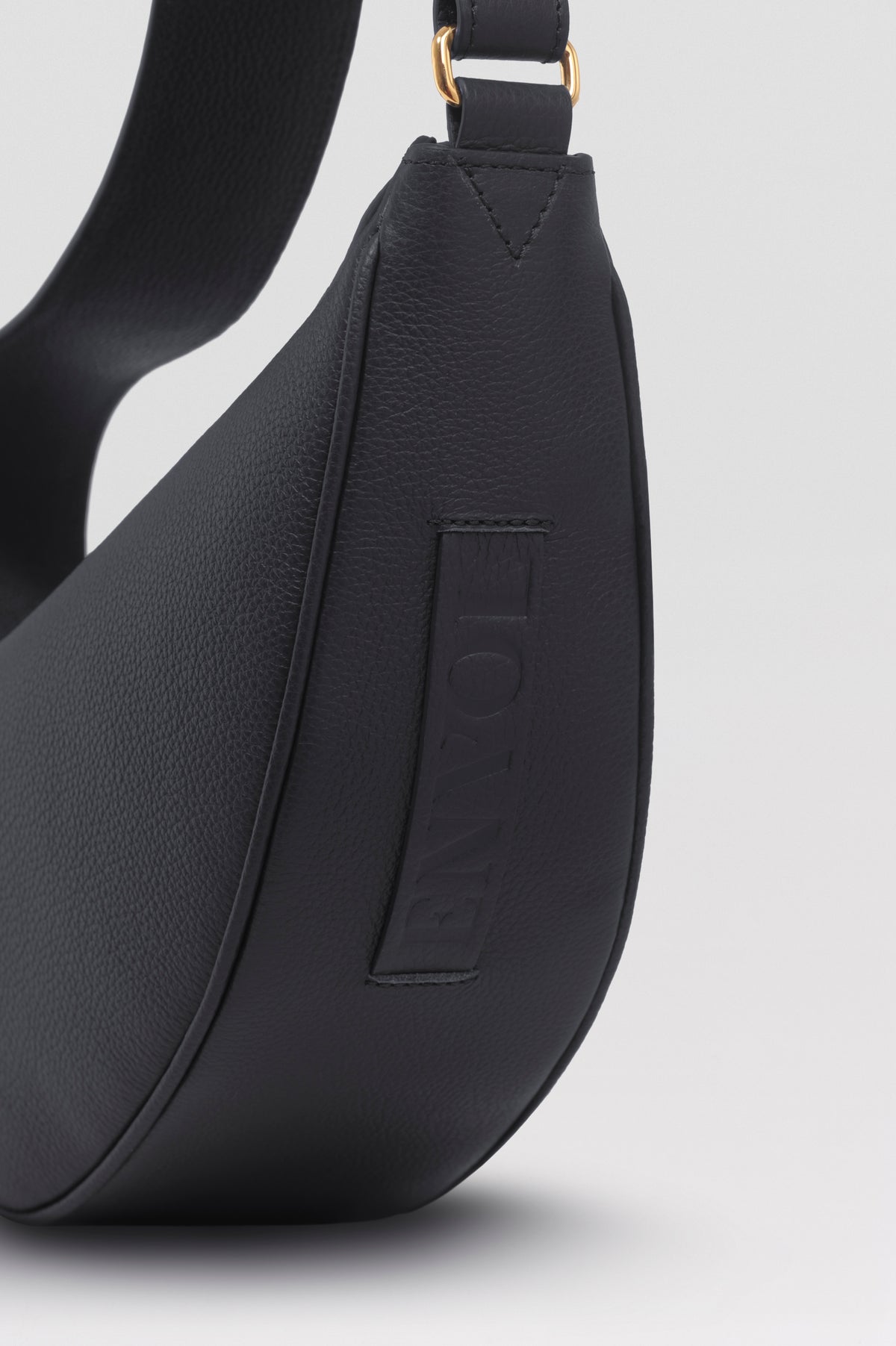 Sac banane Thelma ENVOL bleu de cendre — détail poche arrière #Couleur_Bleu de Cendre
