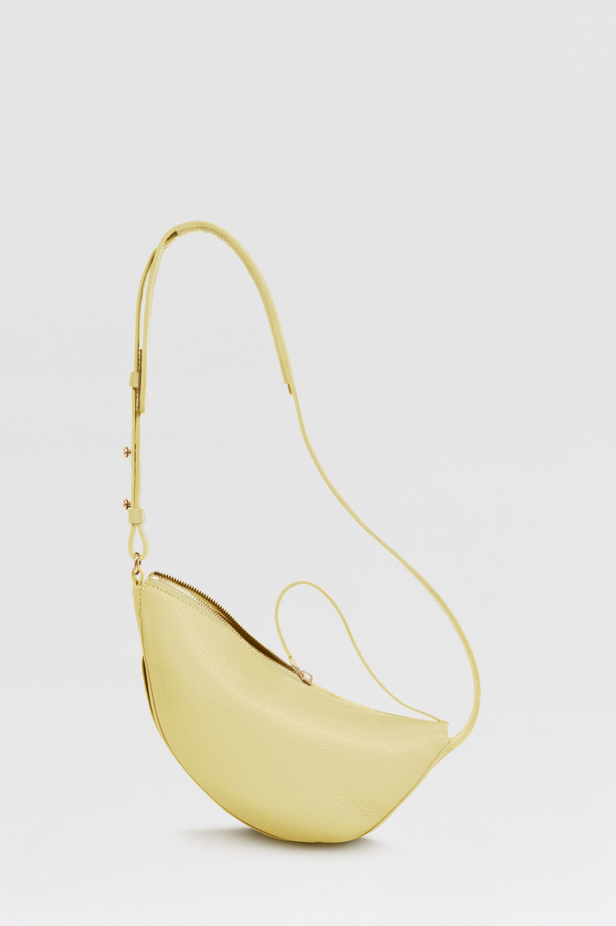 Mini sac banane Lou ENVOL jaune pastel — vue de face fermé #Couleur_Jaune Pastel