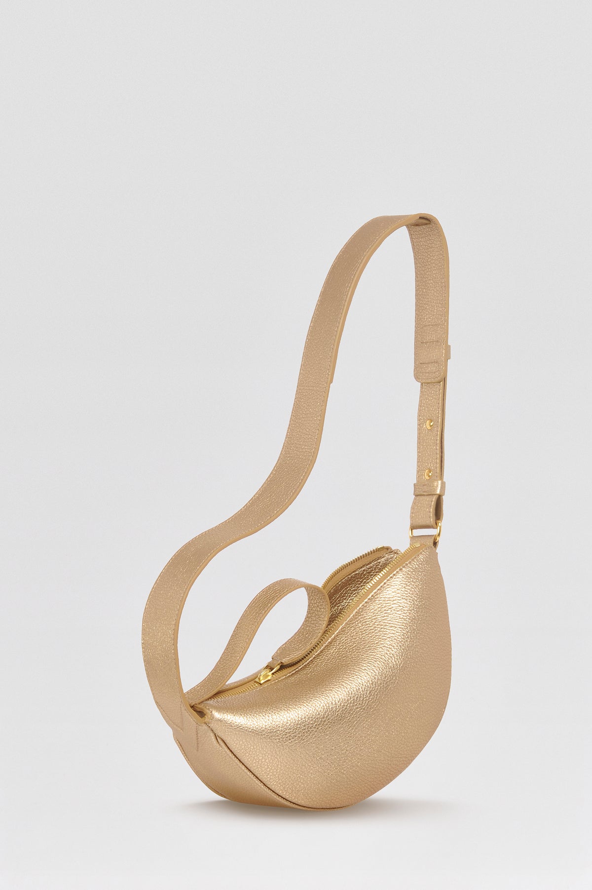 Mini sac banane Lou ENVOL doré — vue de face ouvert #Couleur_Gold