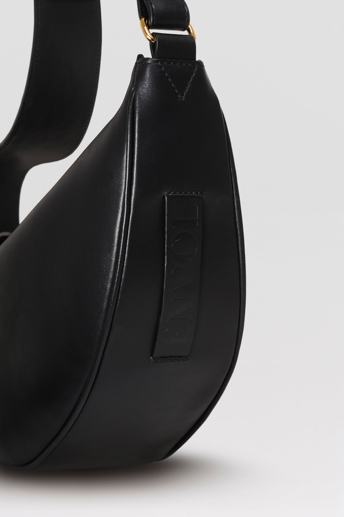 Sac banane Thelma ENVOL noir — détail cuir #Couleur_Noir
