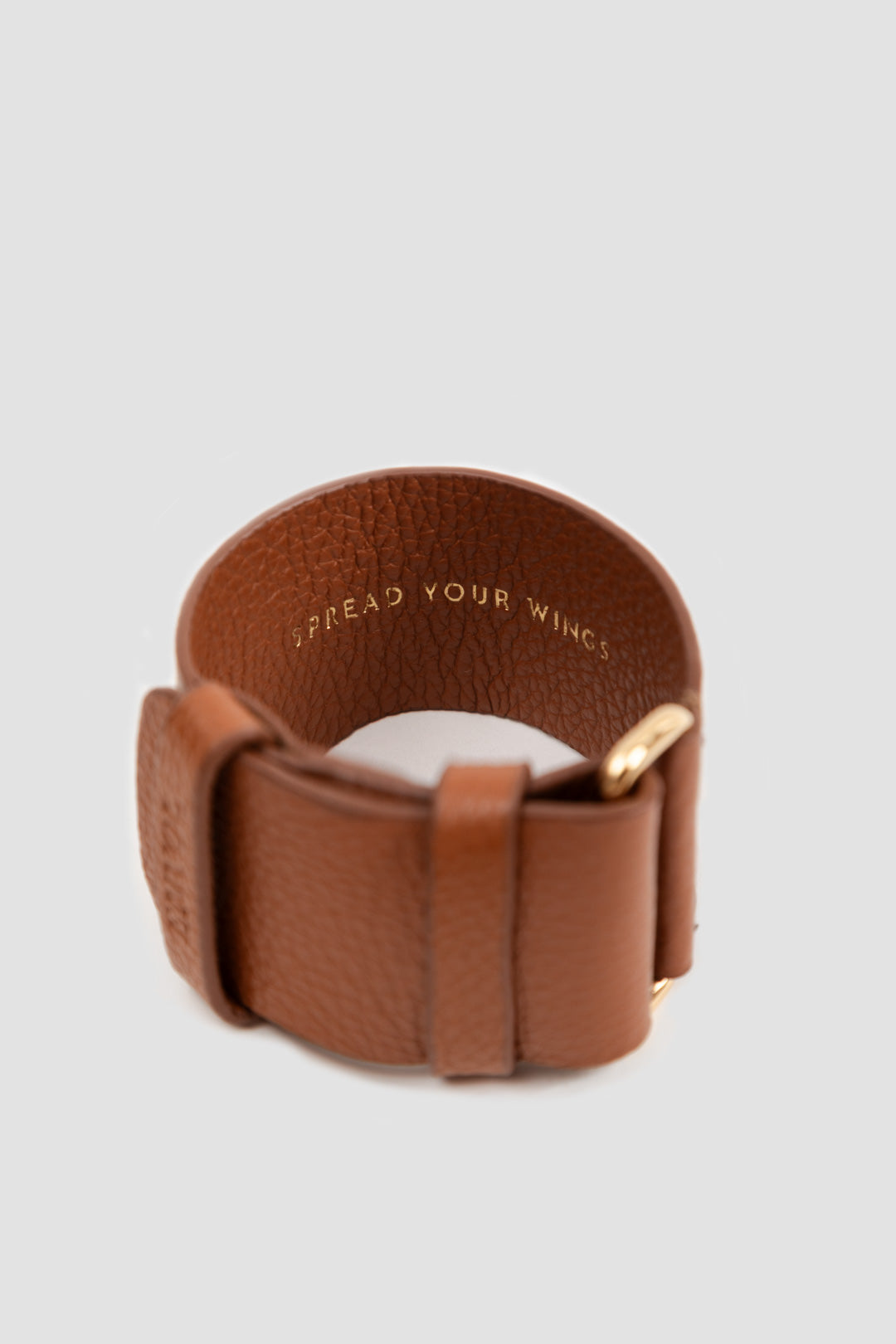 Bracelet manchette Ava ENVOL camel — vue de dos #Couleur_Camel