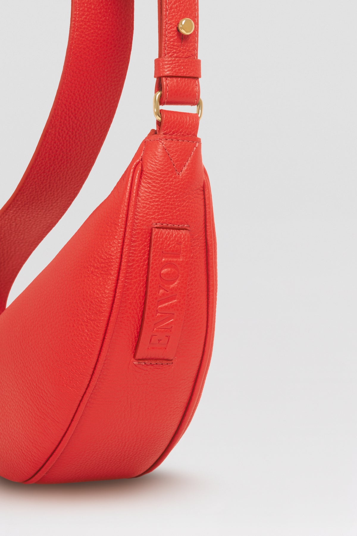 Mini sac banane Lou ENVOL rose corail — détail cuir #Couleur_Rose Corail
