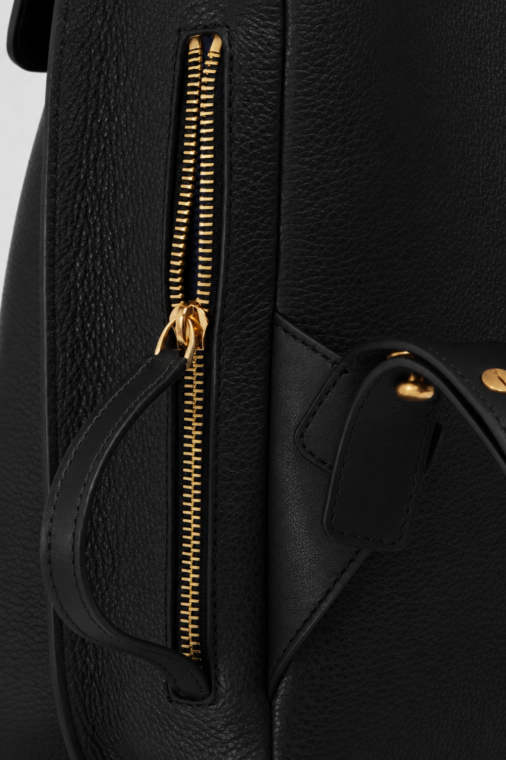 Sac à dos Ysé ENVOL noir — détail fermeture et bandoulière #Couleur_Noir