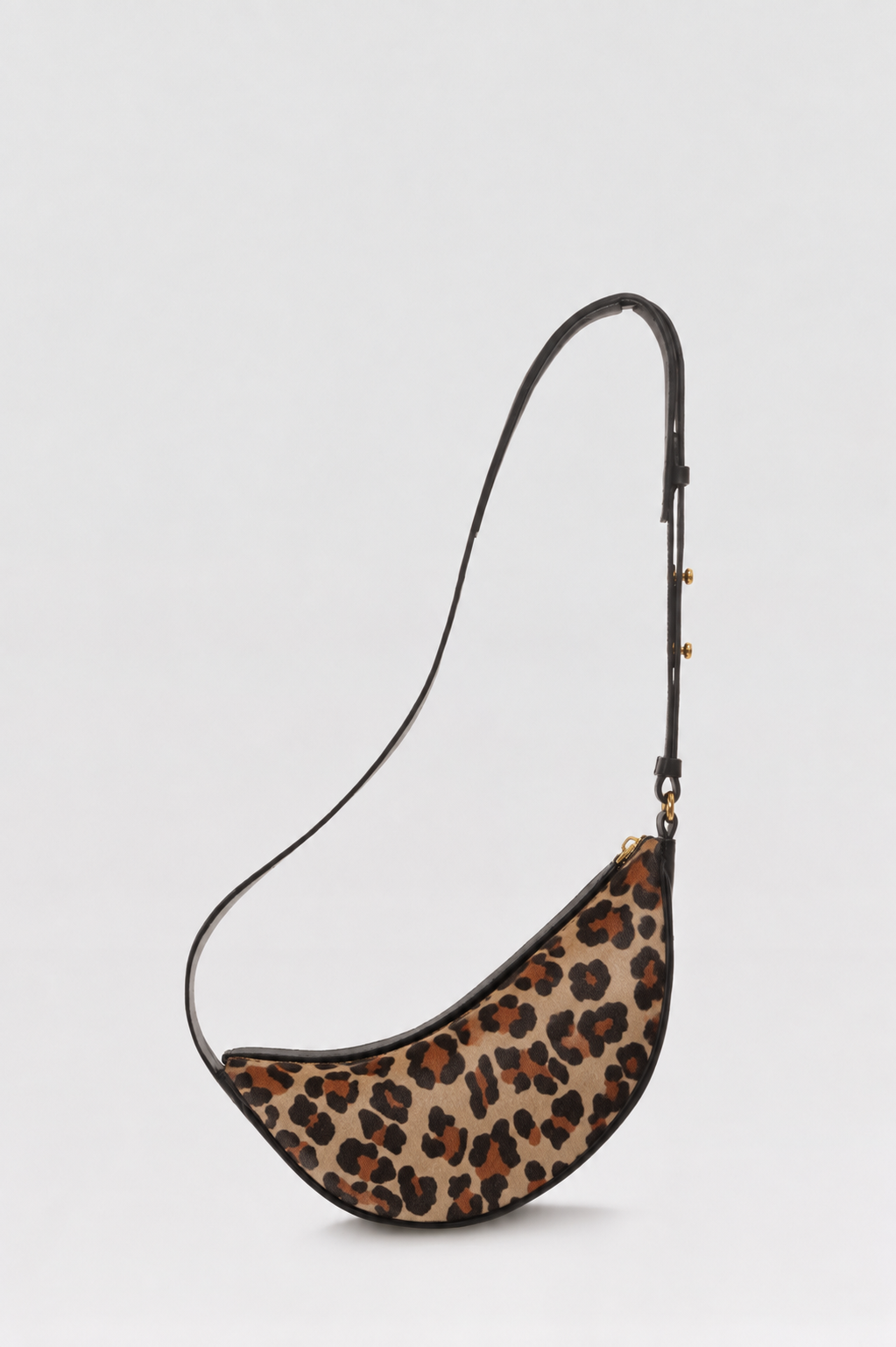 Mini sac banane Lou ENVOL imprimé léopard — vue de face fermé #Couleur_Léopard