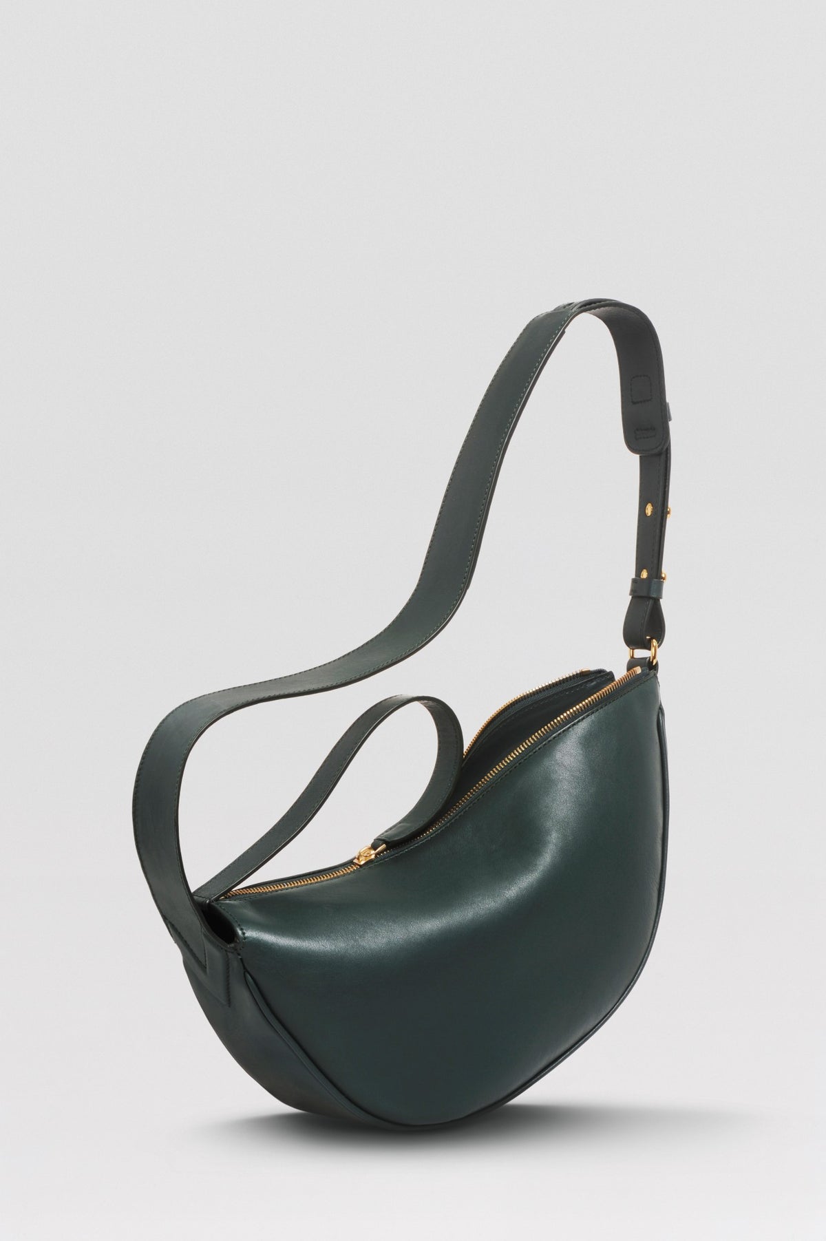 Sac banane Thelma ENVOL vert sapin — vue de face ouvert #Couleur_Vert Sapin